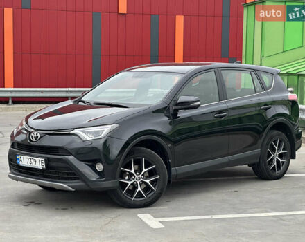 Тойота РАВ 4 2017 в Киеве на Automoto.ua Черный Тойота РАВ 4, объемом двигателя 2.23 л и пробегом 207 тыс. км за 18000 $, фото 8 на Automoto.ua