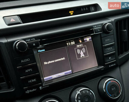 Чорний Тойота РАВ 4, об'ємом двигуна 2.49 л та пробігом 116 тис. км за 19200 $, фото 16 на Automoto.ua