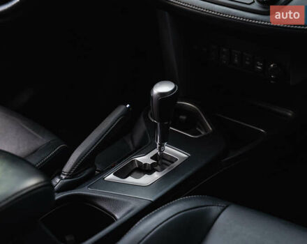 Тойота РАВ 4 2017 в Днепре (Днепропетровске) на Automoto.ua Черный Тойота РАВ 4, объемом двигателя 2.23 л и пробегом 94 тыс. км за 24300 $, фото 46 на Automoto.ua