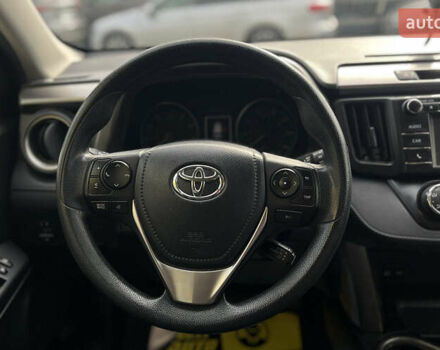 Чорний Тойота РАВ 4, об'ємом двигуна 2.49 л та пробігом 48 тис. км за 19100 $, фото 12 на Automoto.ua