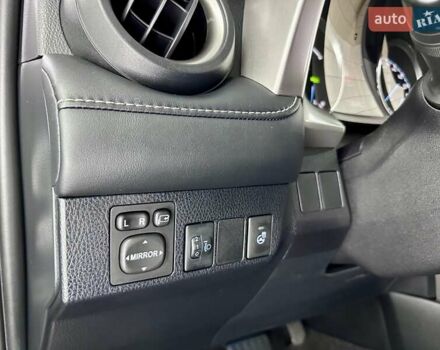 Чорний Тойота РАВ 4, об'ємом двигуна 2.49 л та пробігом 123 тис. км за 24999 $, фото 41 на Automoto.ua