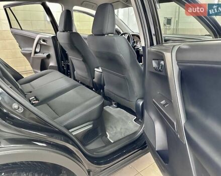 Чорний Тойота РАВ 4, об'ємом двигуна 2.49 л та пробігом 123 тис. км за 24999 $, фото 32 на Automoto.ua