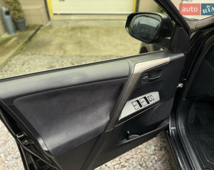 Черный Тойота РАВ 4, объемом двигателя 2.49 л и пробегом 122 тыс. км за 23800 $, фото 18 на Automoto.ua