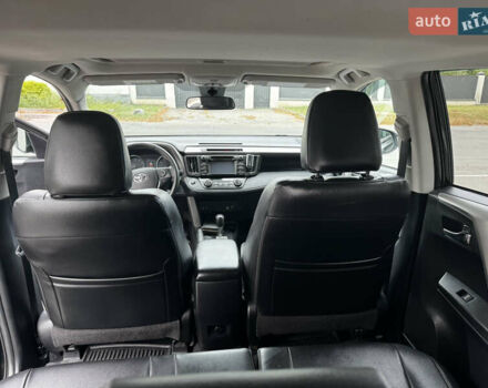 Черный Тойота РАВ 4, объемом двигателя 2.5 л и пробегом 186 тыс. км за 20800 $, фото 17 на Automoto.ua