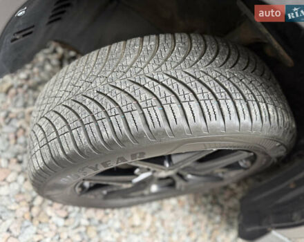 Черный Тойота РАВ 4, объемом двигателя 2.49 л и пробегом 122 тыс. км за 23800 $, фото 5 на Automoto.ua