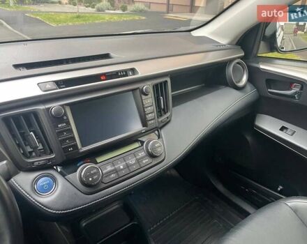 Черный Тойота РАВ 4, объемом двигателя 2.49 л и пробегом 110 тыс. км за 25500 $, фото 8 на Automoto.ua