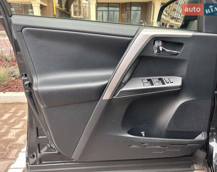 Черный Тойота РАВ 4, объемом двигателя 2.49 л и пробегом 124 тыс. км за 24700 $, фото 48 на Automoto.ua