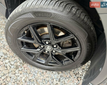 Черный Тойота РАВ 4, объемом двигателя 2.49 л и пробегом 122 тыс. км за 23800 $, фото 4 на Automoto.ua