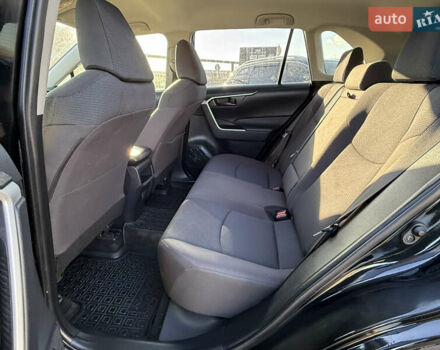 Чорний Тойота РАВ 4, об'ємом двигуна 2.49 л та пробігом 66 тис. км за 21990 $, фото 12 на Automoto.ua