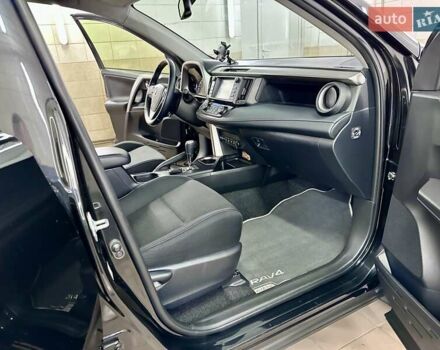 Чорний Тойота РАВ 4, об'ємом двигуна 2.49 л та пробігом 123 тис. км за 24999 $, фото 29 на Automoto.ua