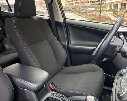 Черный Тойота РАВ 4, объемом двигателя 2.49 л и пробегом 124 тыс. км за 24700 $, фото 44 на Automoto.ua