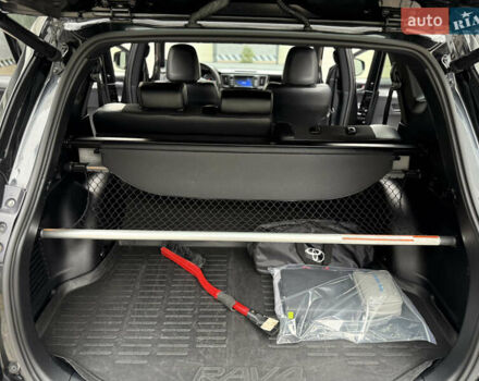 Черный Тойота РАВ 4, объемом двигателя 2.49 л и пробегом 122 тыс. км за 23800 $, фото 33 на Automoto.ua