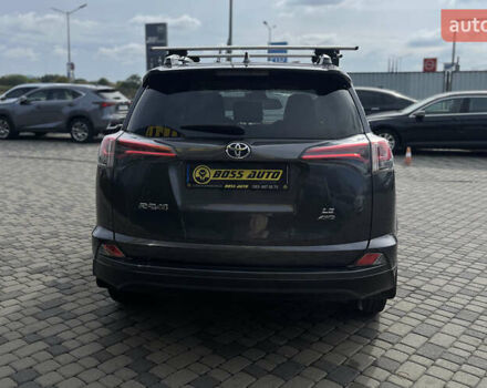 Чорний Тойота РАВ 4, об'ємом двигуна 2.49 л та пробігом 48 тис. км за 19100 $, фото 6 на Automoto.ua