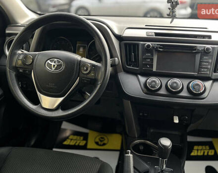 Чорний Тойота РАВ 4, об'ємом двигуна 2.49 л та пробігом 48 тис. км за 19100 $, фото 11 на Automoto.ua