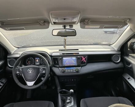 Черный Тойота РАВ 4, объемом двигателя 2 л и пробегом 180 тыс. км за 22700 $, фото 6 на Automoto.ua