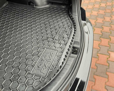 Черный Тойота РАВ 4, объемом двигателя 2.49 л и пробегом 98 тыс. км за 22000 $, фото 29 на Automoto.ua