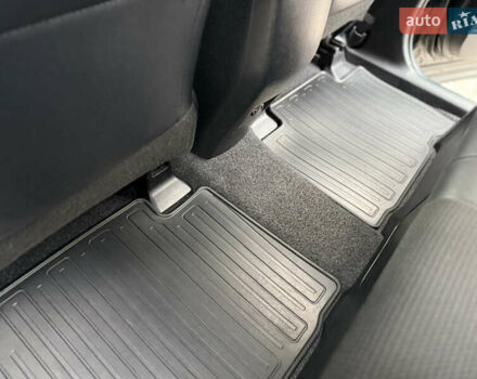 Черный Тойота РАВ 4, объемом двигателя 2.49 л и пробегом 122 тыс. км за 23800 $, фото 29 на Automoto.ua