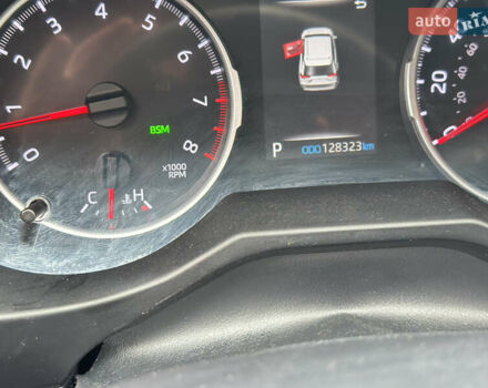 Черный Тойота РАВ 4, объемом двигателя 2.5 л и пробегом 128 тыс. км за 22500 $, фото 19 на Automoto.ua