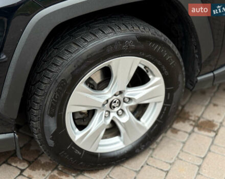 Чорний Тойота РАВ 4, об'ємом двигуна 1.99 л та пробігом 186 тис. км за 24500 $, фото 18 на Automoto.ua