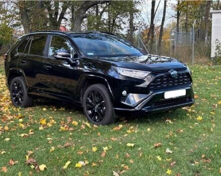 Тойота РАВ 4 2019 в Киеве на Automoto.ua Черный Тойота РАВ 4, объемом двигателя 2.5 л и пробегом 121 тыс. км за 18300 $, фото 1 на Automoto.ua