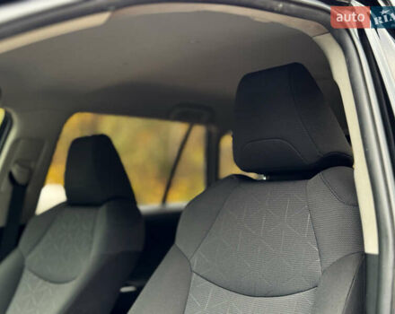 Чорний Тойота РАВ 4, об'ємом двигуна 1.99 л та пробігом 186 тис. км за 24500 $, фото 17 на Automoto.ua