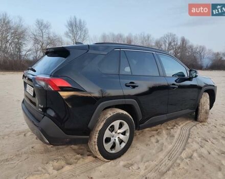 Чорний Тойота РАВ 4, об'ємом двигуна 2.49 л та пробігом 98 тис. км за 22500 $, фото 8 на Automoto.ua