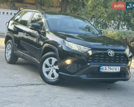 Черный Тойота РАВ 4, объемом двигателя 1.99 л и пробегом 28 тыс. км за 24800 $, фото 2 на Automoto.ua