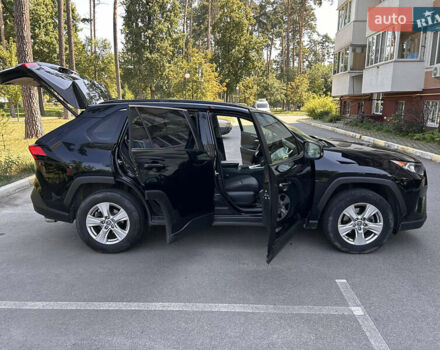 Черный Тойота РАВ 4, объемом двигателя 2.49 л и пробегом 114 тыс. км за 24489 $, фото 2 на Automoto.ua