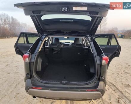 Чорний Тойота РАВ 4, об'ємом двигуна 2.49 л та пробігом 98 тис. км за 22500 $, фото 13 на Automoto.ua