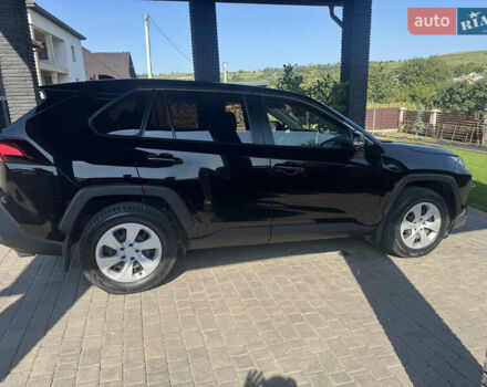 Черный Тойота РАВ 4, объемом двигателя 1.99 л и пробегом 53 тыс. км за 27200 $, фото 2 на Automoto.ua