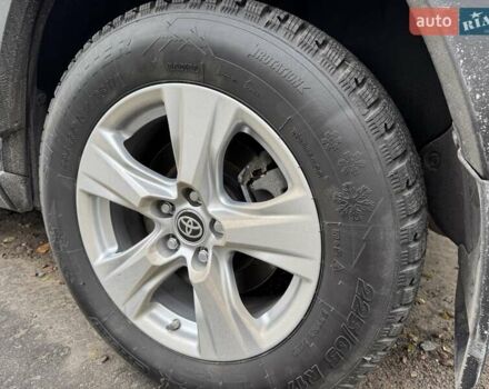 Черный Тойота РАВ 4, объемом двигателя 1.99 л и пробегом 17 тыс. км за 31999 $, фото 10 на Automoto.ua