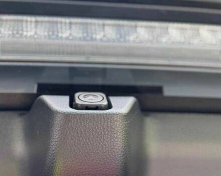 Черный Тойота РАВ 4, объемом двигателя 2.5 л и пробегом 120 тыс. км за 17800 $, фото 19 на Automoto.ua