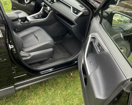 Чорний Тойота РАВ 4, об'ємом двигуна 2.49 л та пробігом 63 тис. км за 36000 $, фото 29 на Automoto.ua