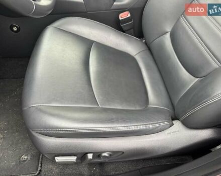 Черный Тойота РАВ 4, объемом двигателя 1.99 л и пробегом 17 тыс. км за 31999 $, фото 3 на Automoto.ua