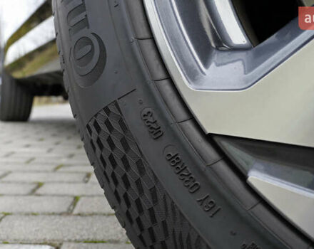 Черный Тойота РАВ 4, объемом двигателя 2.5 л и пробегом 156 тыс. км за 41950 $, фото 4 на Automoto.ua