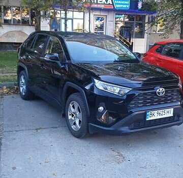 Чорний Тойота РАВ 4, об'ємом двигуна 1.99 л та пробігом 43 тис. км за 24800 $, фото 1 на Automoto.ua