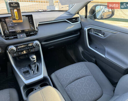 Тойота РАВ 4 2021 в Киеве на Automoto.ua Черный Тойота РАВ 4, объемом двигателя 2.5 л и пробегом 102 тыс. км за 32490 $, фото 28 на Automoto.ua