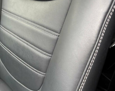 Чорний Тойота РАВ 4, об'ємом двигуна 1.99 л та пробігом 29 тис. км за 37400 $, фото 57 на Automoto.ua