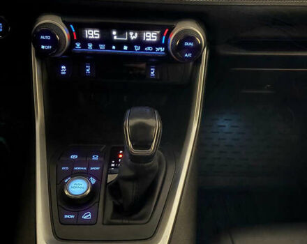 Чорний Тойота РАВ 4, об'ємом двигуна 1.99 л та пробігом 29 тис. км за 37400 $, фото 36 на Automoto.ua