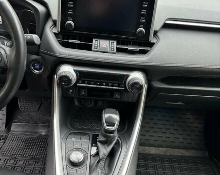 Чорний Тойота РАВ 4, об'ємом двигуна 1.99 л та пробігом 29 тис. км за 37400 $, фото 67 на Automoto.ua