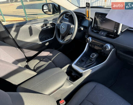 Тойота РАВ 4 2021 в Киеве на Automoto.ua Черный Тойота РАВ 4, объемом двигателя 2.5 л и пробегом 102 тыс. км за 32490 $, фото 33 на Automoto.ua