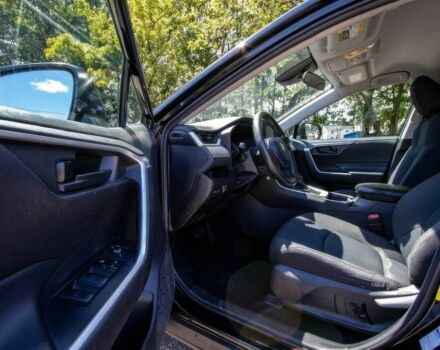 Чорний Тойота РАВ 4, об'ємом двигуна 2.5 л та пробігом 14 тис. км за 21500 $, фото 7 на Automoto.ua