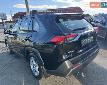Тойота РАВ 4 2021 в Киеве на Automoto.ua Черный Тойота РАВ 4, объемом двигателя 2.5 л и пробегом 102 тыс. км за 32490 $, фото 9 на Automoto.ua