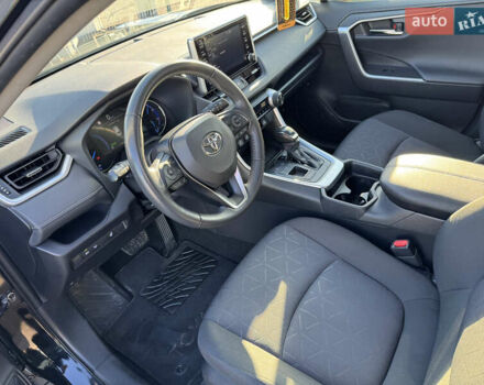 Тойота РАВ 4 2021 в Киеве на Automoto.ua Черный Тойота РАВ 4, объемом двигателя 2.5 л и пробегом 102 тыс. км за 32490 $, фото 14 на Automoto.ua