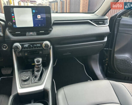 Черный Тойота РАВ 4, объемом двигателя 2.49 л и пробегом 67 тыс. км за 35950 $, фото 109 на Automoto.ua