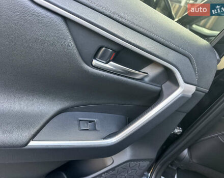 Черный Тойота РАВ 4, объемом двигателя 2.49 л и пробегом 67 тыс. км за 35950 $, фото 92 на Automoto.ua