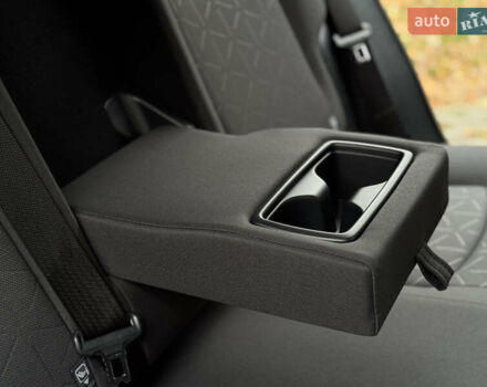 Черный Тойота РАВ 4, объемом двигателя 2.49 л и пробегом 30 тыс. км за 38200 $, фото 44 на Automoto.ua