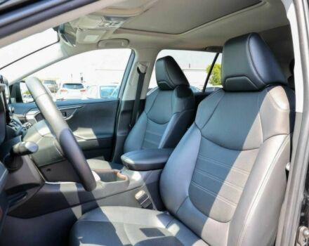 Тойота РАВ 4 2023 в Киеве на Automoto.ua Черный Тойота РАВ 4, объемом двигателя 2.5 л и пробегом 13 тыс. км за 16800 $, фото 5 на Automoto.ua