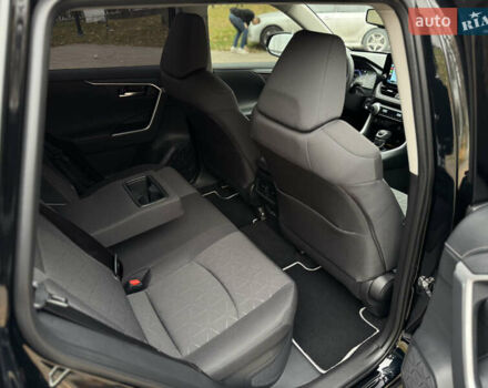 Черный Тойота РАВ 4, объемом двигателя 2.49 л и пробегом 30 тыс. км за 38200 $, фото 37 на Automoto.ua