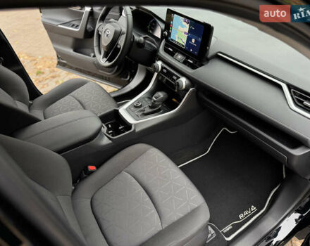 Черный Тойота РАВ 4, объемом двигателя 2.49 л и пробегом 30 тыс. км за 38200 $, фото 34 на Automoto.ua